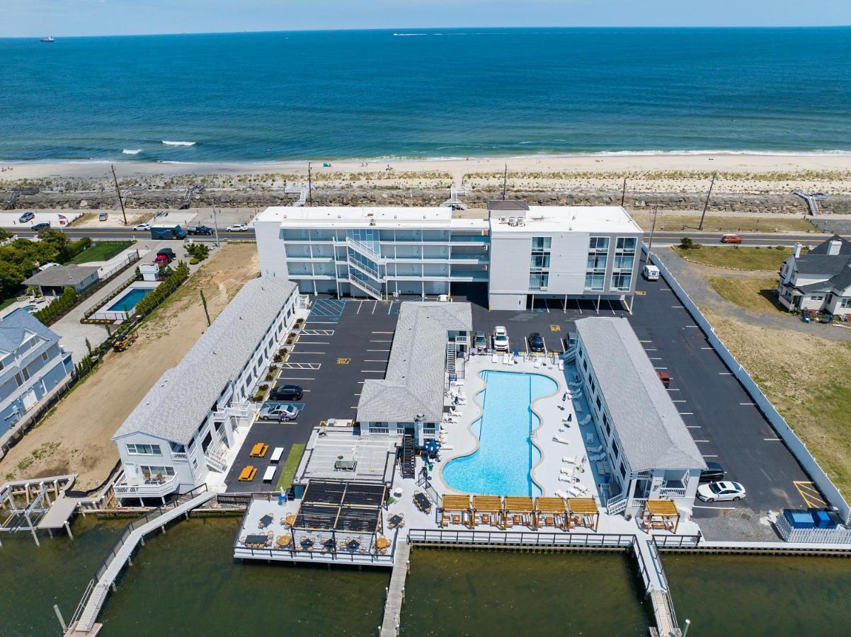 Beachwalk At Hotel