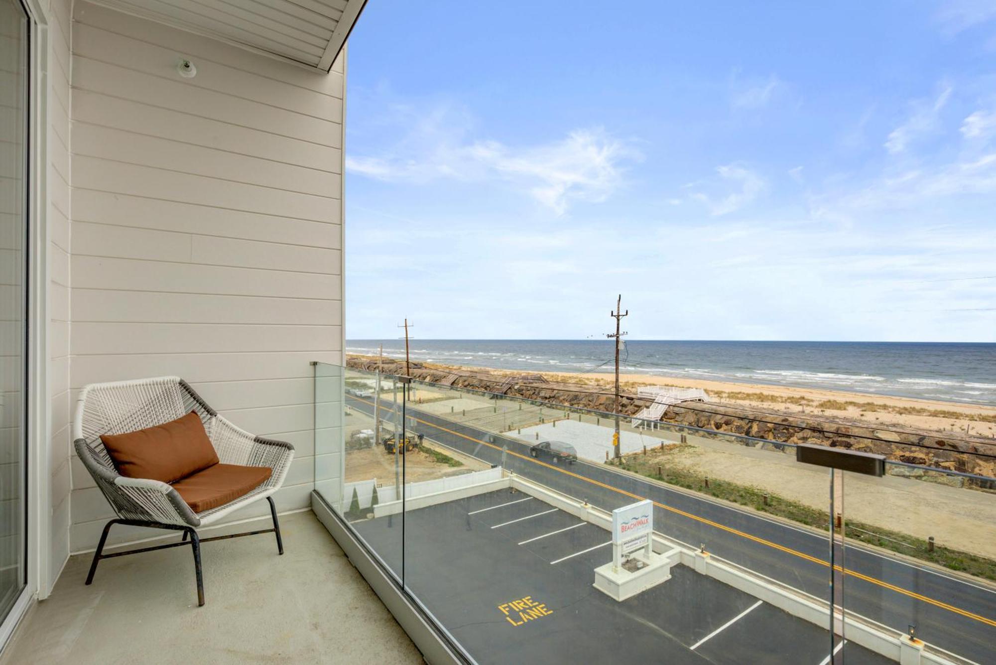 Hotel Beachwalk At Sea Bright